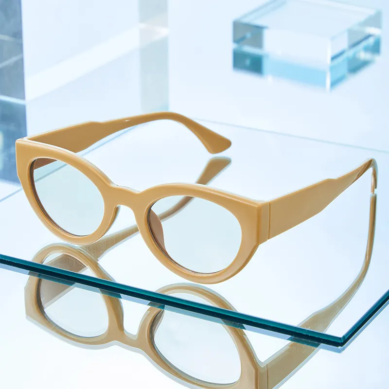MUYKUY Injection Molded Cat Eye Sunglasses Women's-1