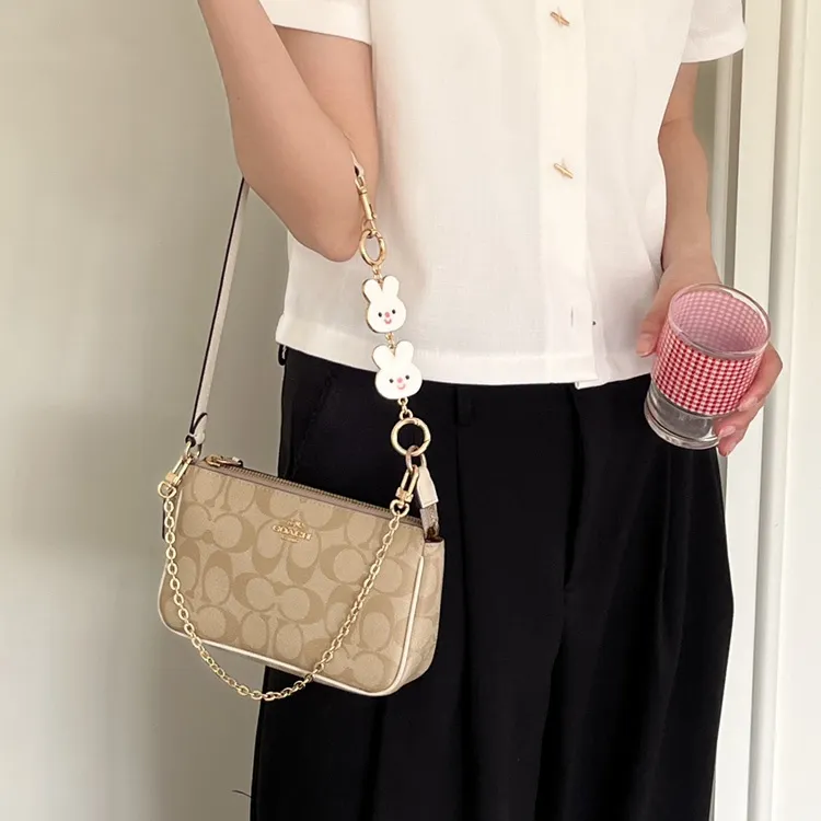 Luxury Care Artisan Workshop Metal Shoulder Strap Extended Length Short Chain Bag Strap Women's Gold Tone-3