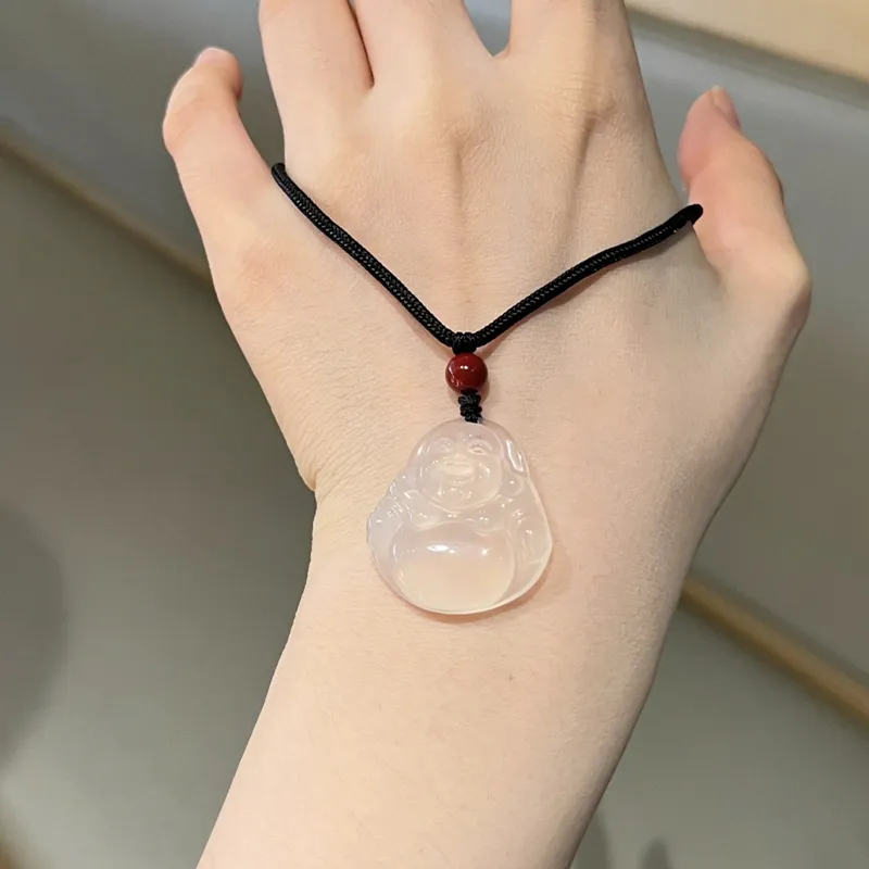 MOONS FAME Chalcedony Necklaces Unisex-6