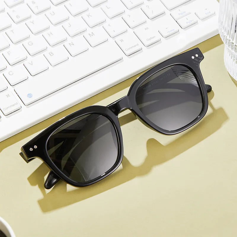 MUYKUY TR90 Square Sunglasses Unisex-1