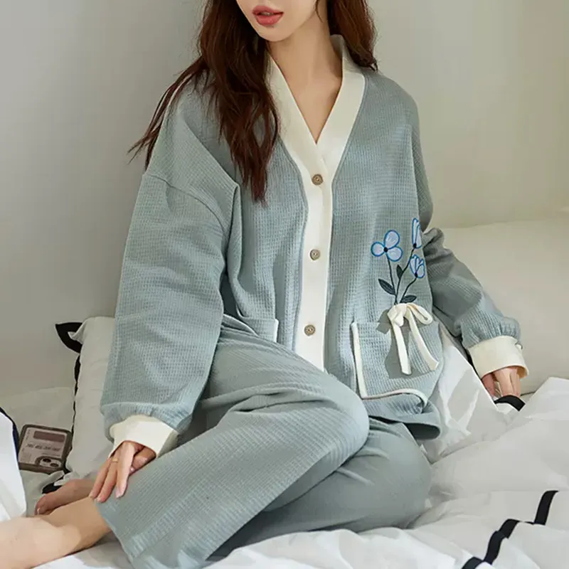 Xiang Ning Pai Women's Pajama Sets-2