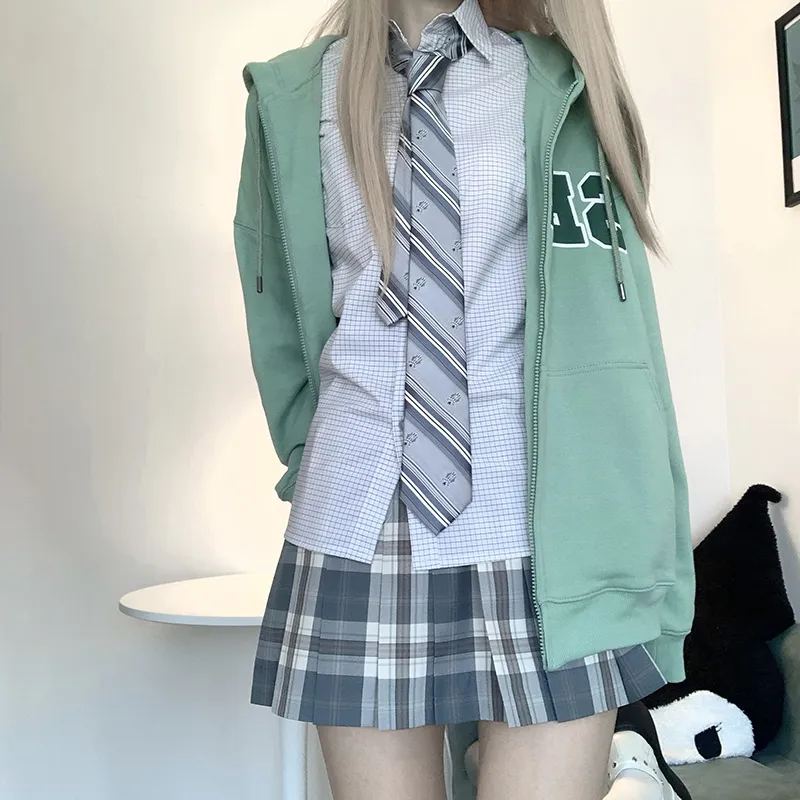 Tokyo Season Sweatshirt Women's-18