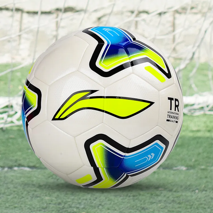 LINING Soccer-5