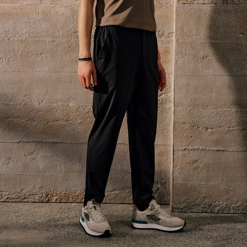 Umbro Knitted Sweatpants Men Gaze Black-4