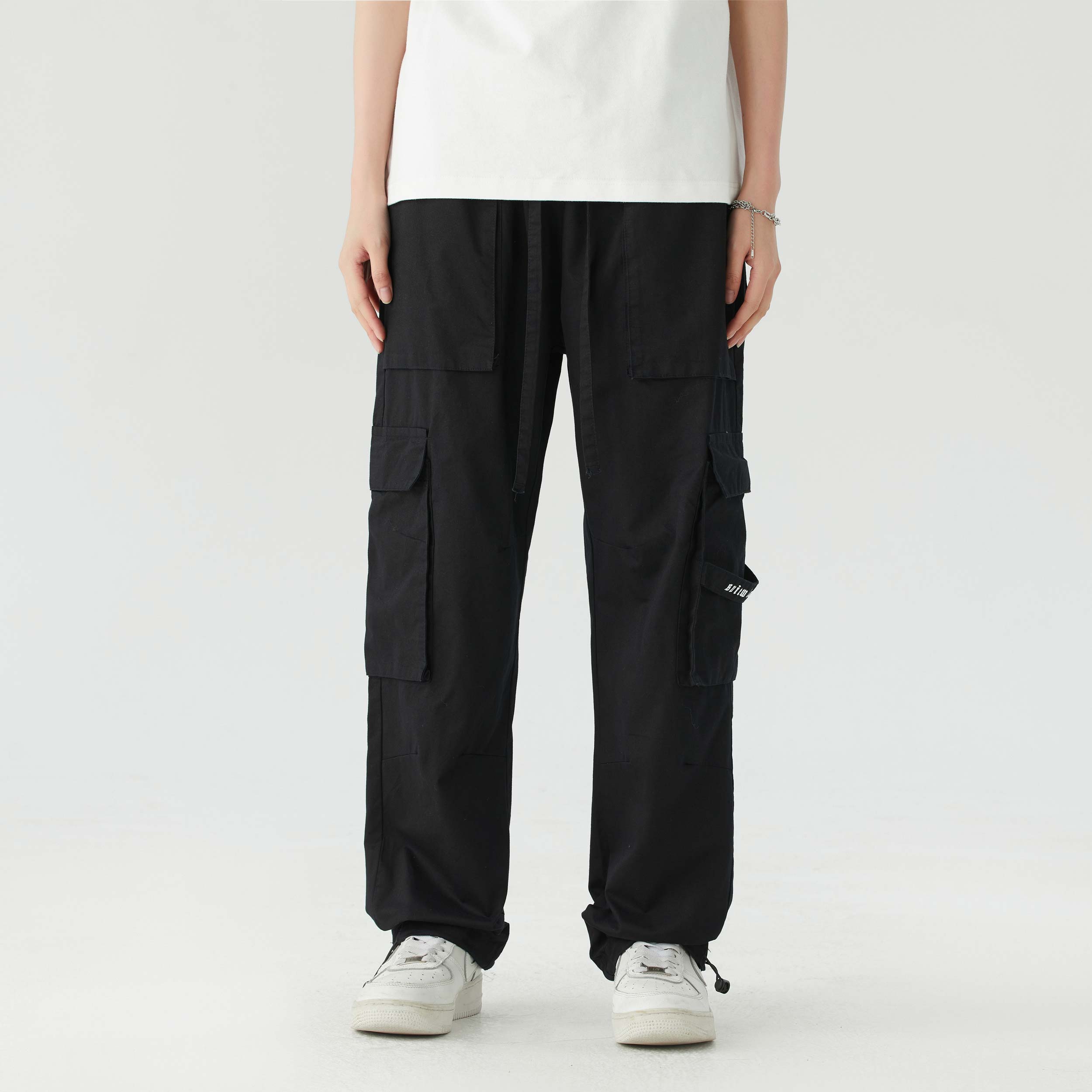 【DISCERNMENT】Unisex Swan Side Cargo Pants Fear of God Denim Cargo Pants | Saks Fifth Avenue