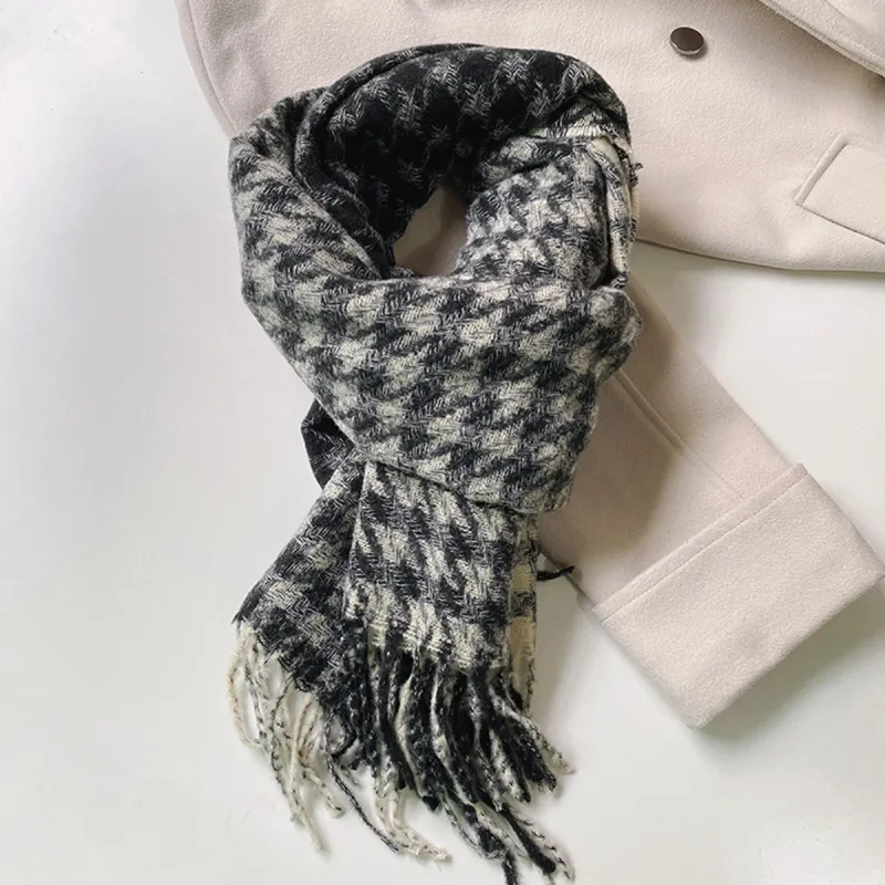 PIARA Knit Scarves Unisex-1