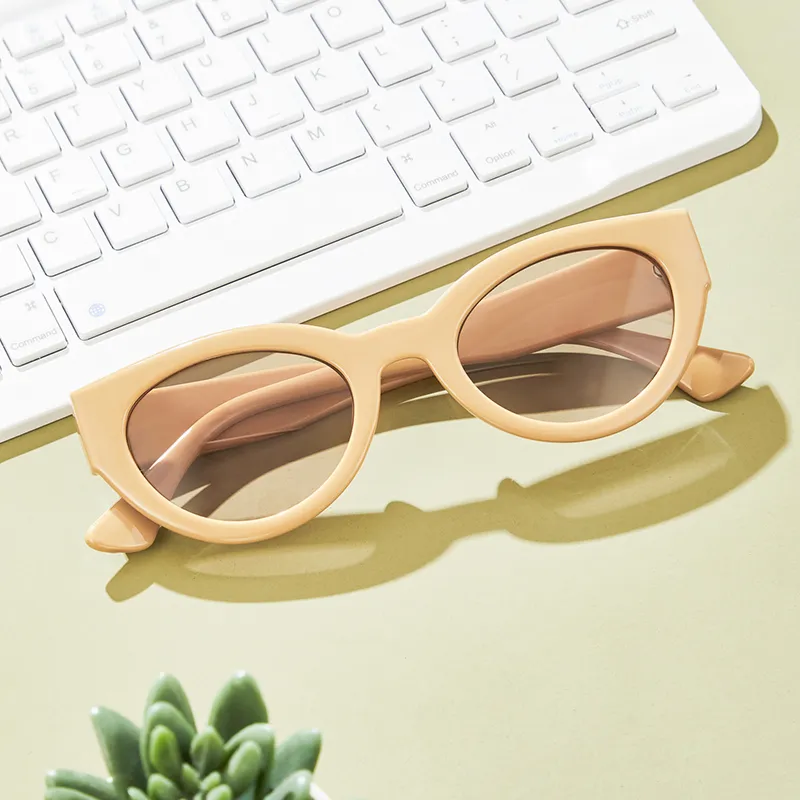 MUYKUY Injection Molded Cat Eye Sunglasses Women's-2