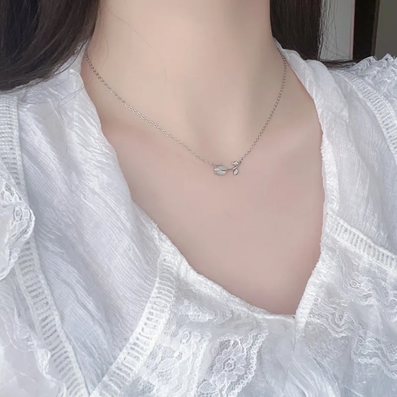 MOVER Necklaces Women's-1