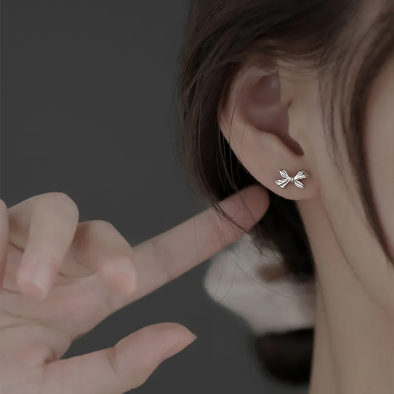 PIARA Stud Earrings Women's Silver-1