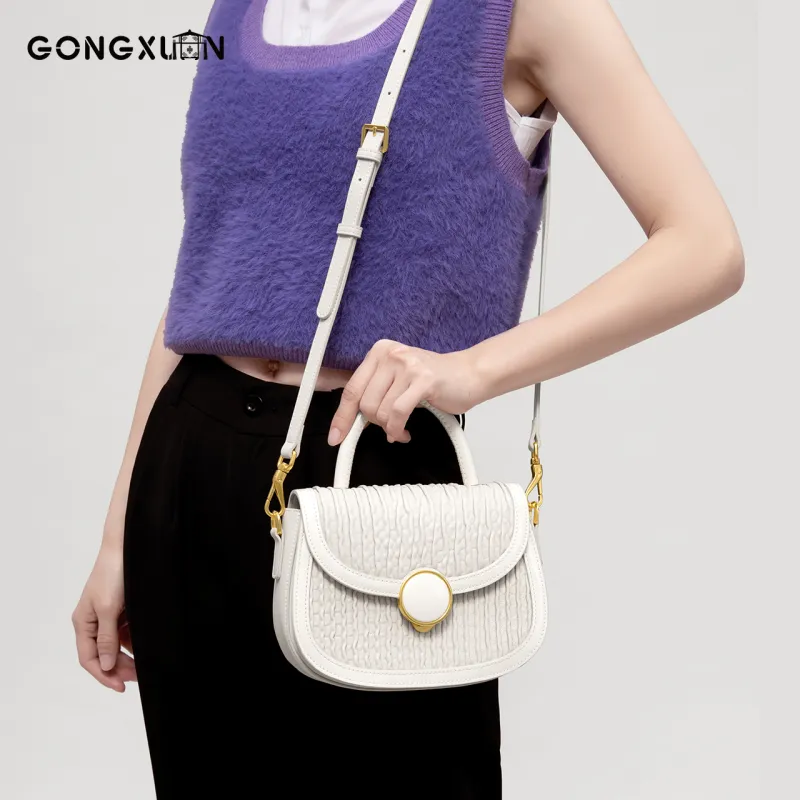 Gong Xuan Handbags Cloud Top Milkshake-9