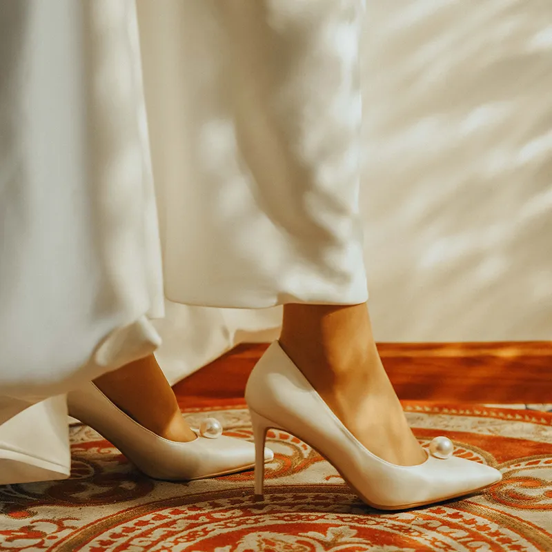 ROSE CASTLE High Heels Women's White-4