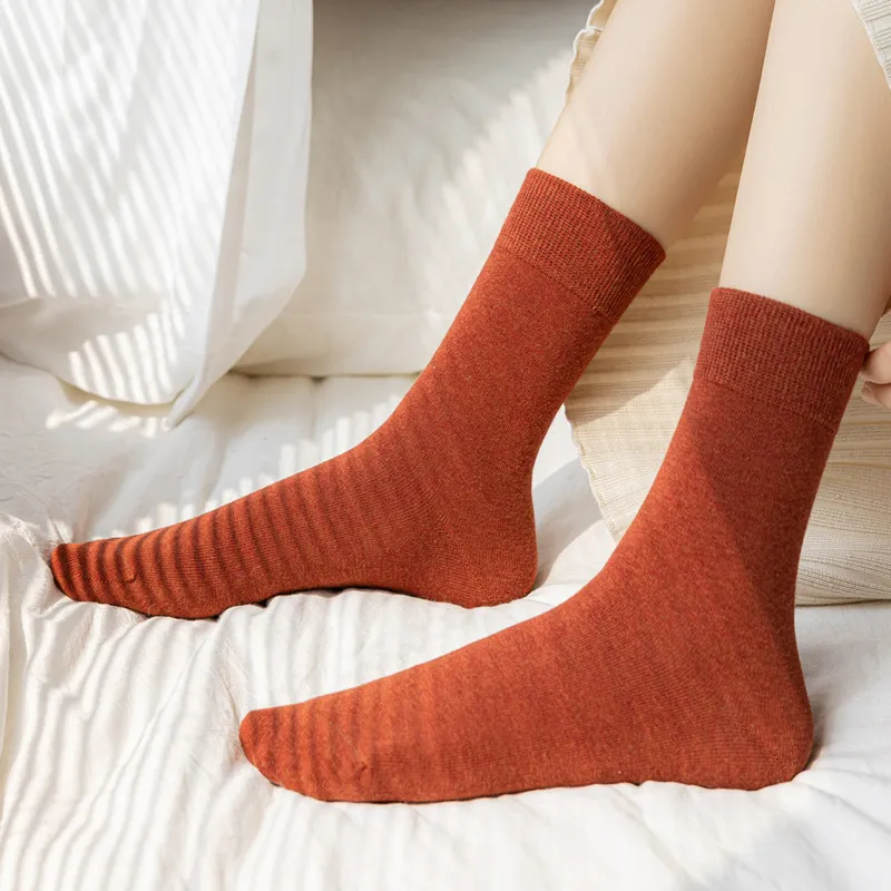 SHIWAJI Women's Mid Calf Socks-1