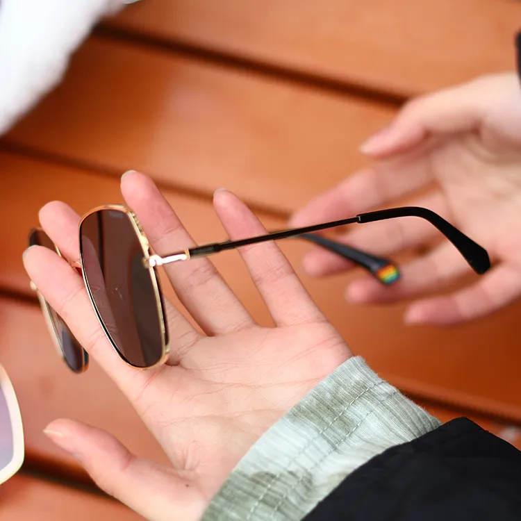 Polaroid Square Sunglasses Unisex-1