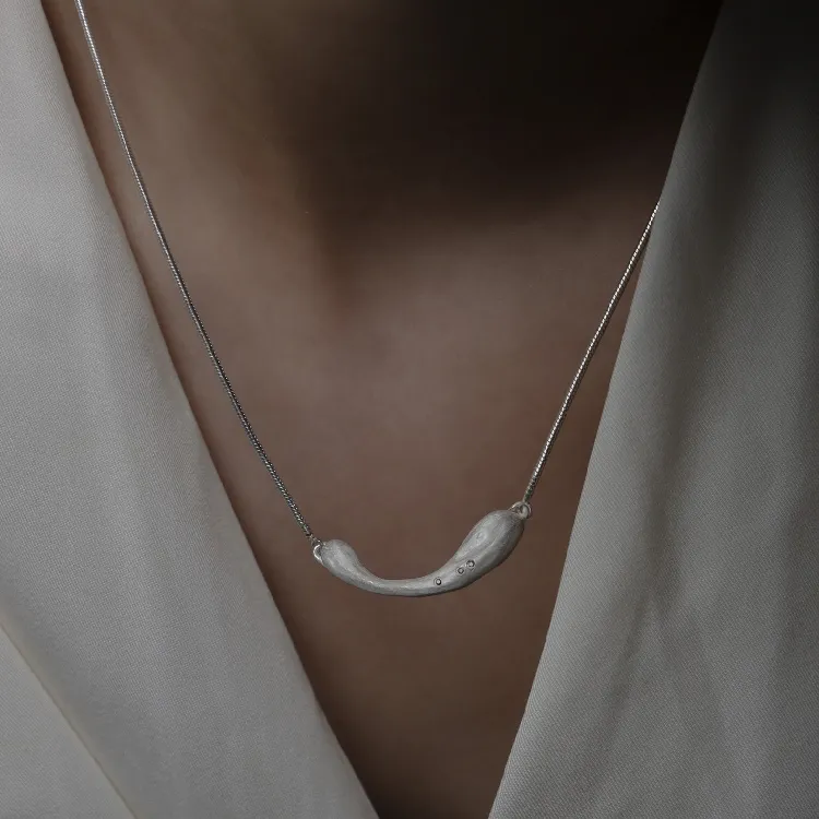 M.Wong 925 Sterling Silver Shimmer Flowing Freeform Pendant Collarbone Chain Necklace Unisex-2