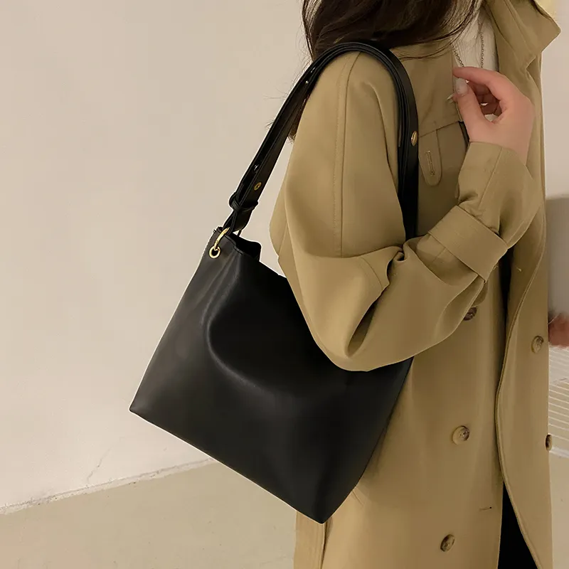 MARKANGARO PU Leather Tote Large Size Women's Brown \ Black-9