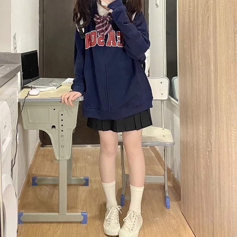 Tokyo Season Sweatshirt Women's-92