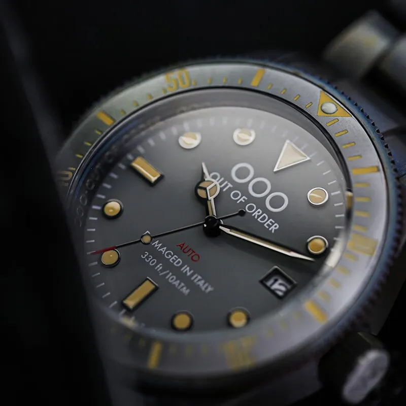 OUT OF ORDER Wrist Watch Automatic Mechanical Movement Stainless Steel Strap Gray Dial Men's Watches OOO.001 16.2.GR-2