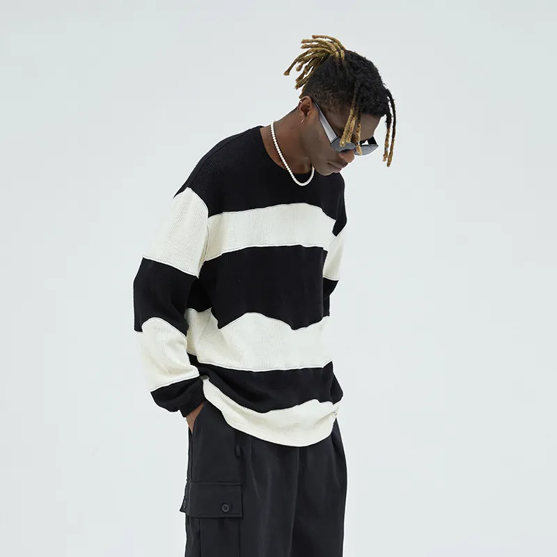 RELABEL Loose Fit Sweater Unisex Black-2