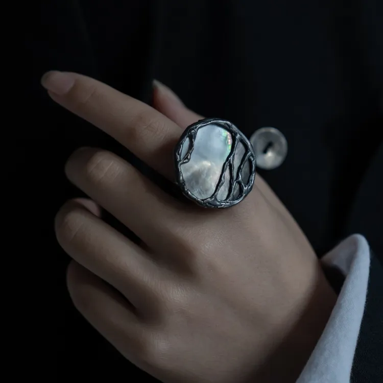 M.Wong Gothic Avant Garde 925 Sterling Silver Color Changing Mother of Pearl Open Ended Ring Unisex-2