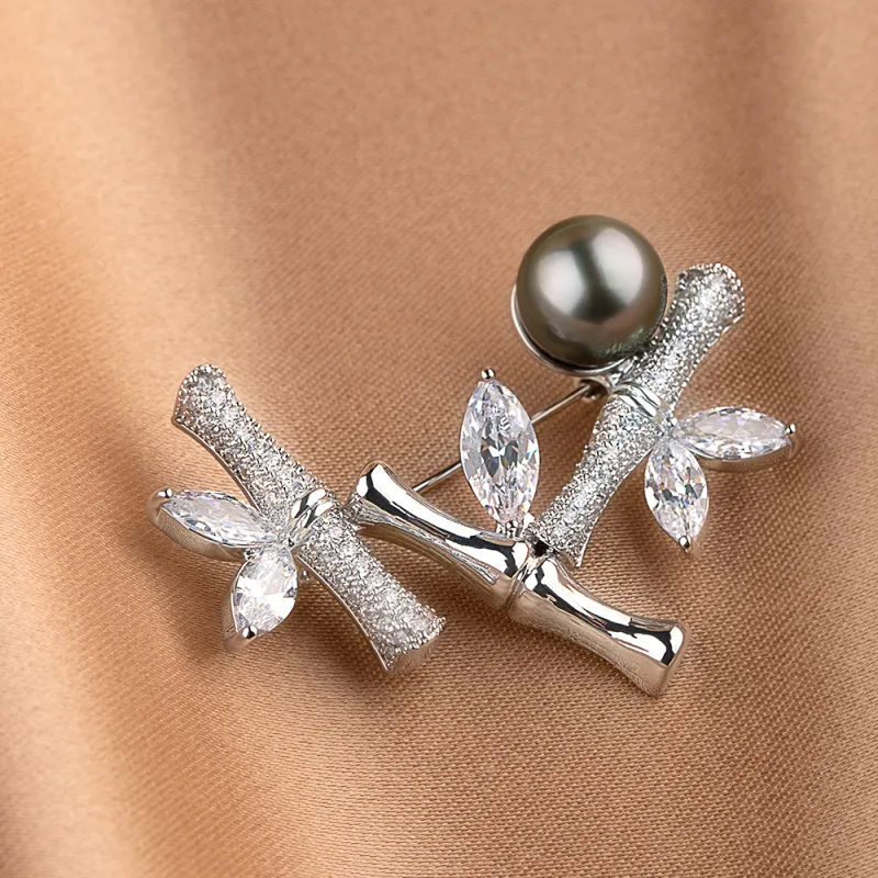 CLORIS YING Pearl Brooches Women's-2