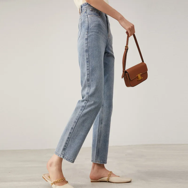 SOLWEIGE Straight Jeans Women's Pale Blue-4