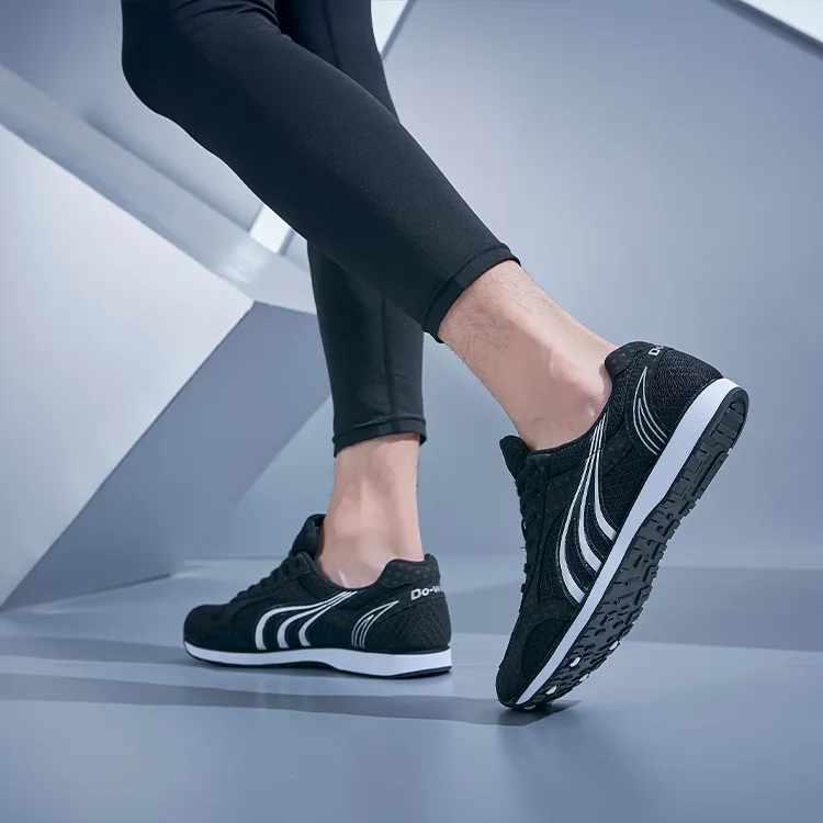 DO WIN Cushioned Slip Resistant Abrasion Resistant Breathable Low Top Running Shoes Unisex Black-5