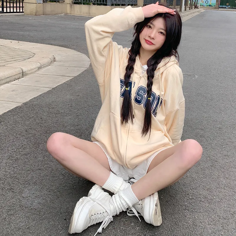 Tokyo Season Sweatshirt Women's-54