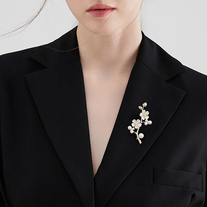 MCK Brooches Women's Plum Blossom Brooch-1