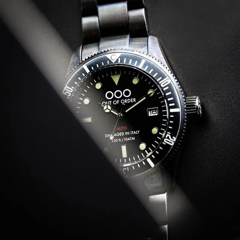 OUT OF ORDER Men Watch-1