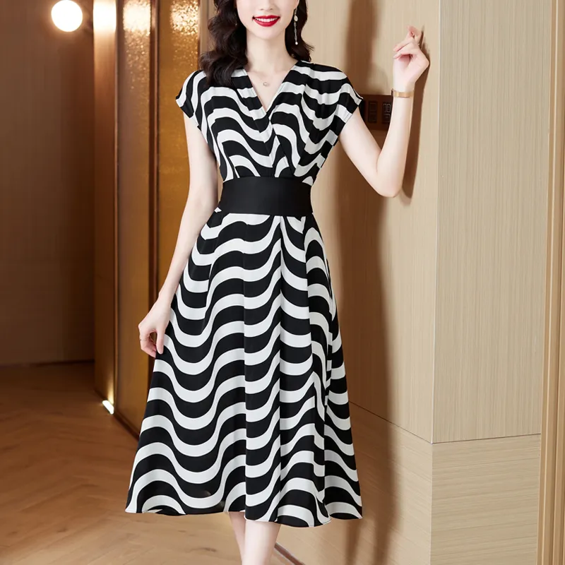 EIDOLON GRAIN Short Sleeved Dresses Women's Black White Stripes-3