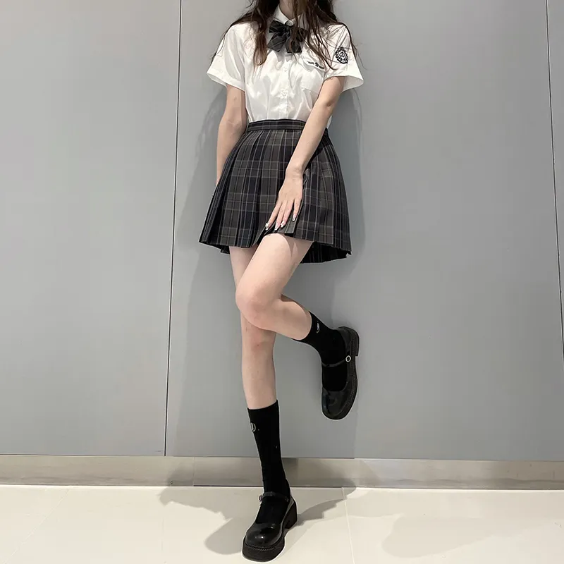 Tokyo Season Casual Short Skirts Women's Carbon Fiber Estate Plaid Skirt-3