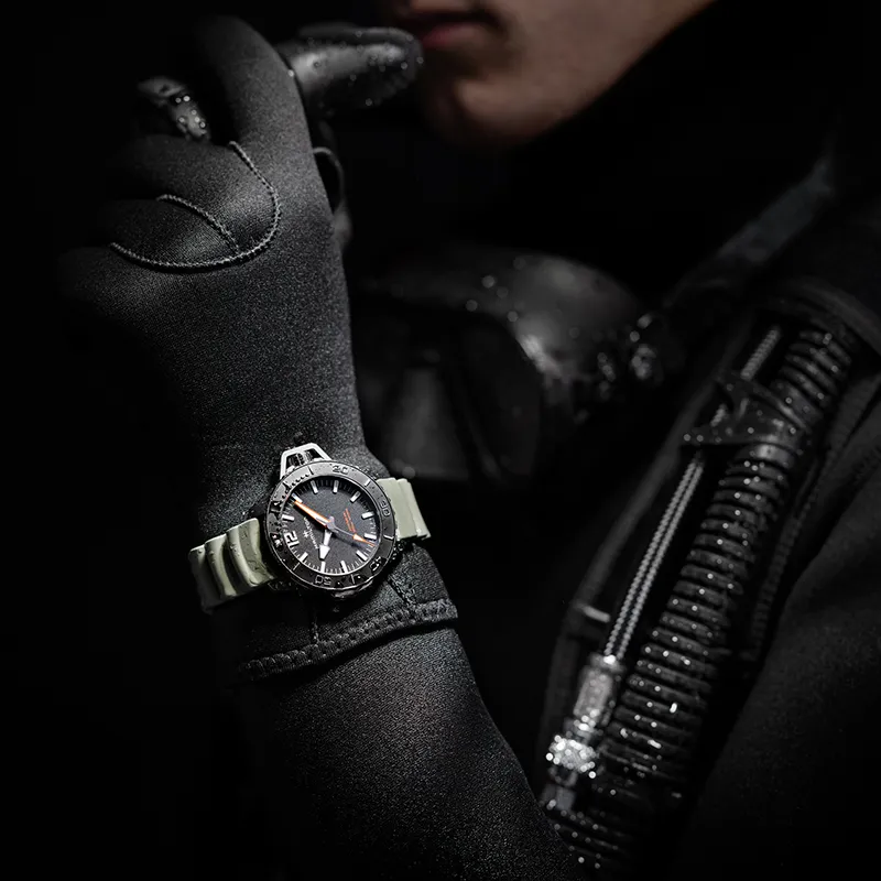 Hamilton Men Khaki Navy Collection Watch-3