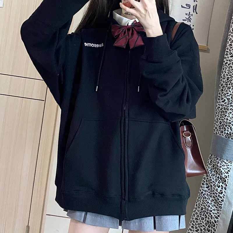 Tokyo Season Sweatshirt Women's-80
