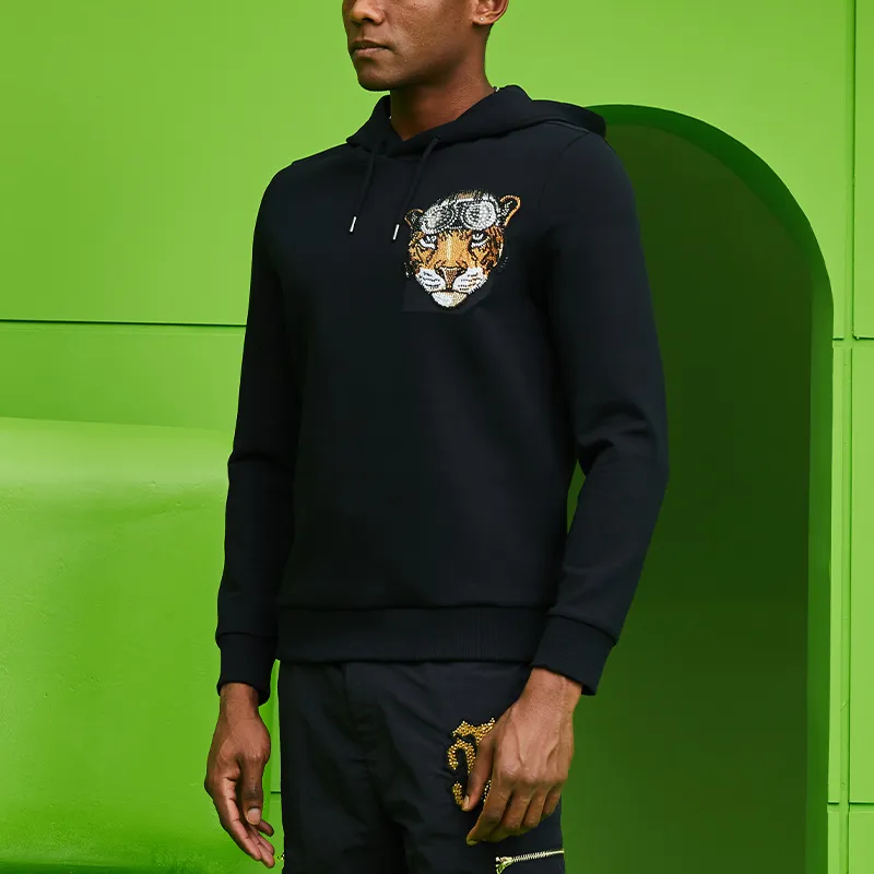 TCH Sweatshirts Unisex Black Base Gold Logo-2