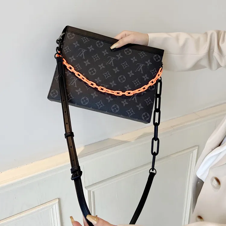Luxury Care Artisan Workshop Bag Accessories-8