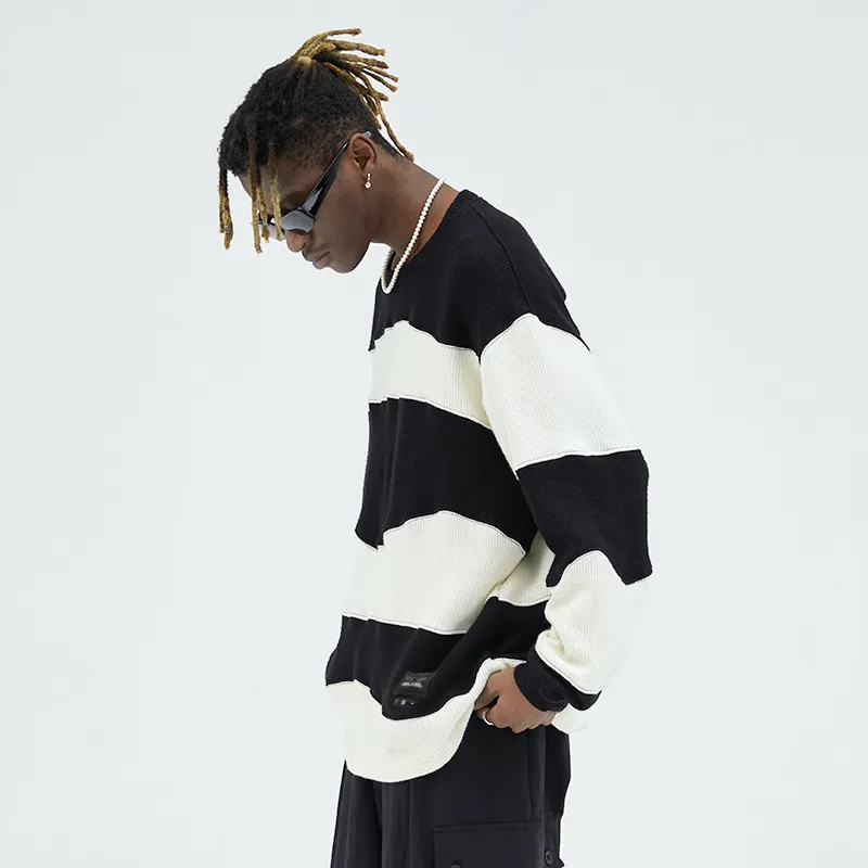 RELABEL Loose Fit Sweater Unisex Black-3