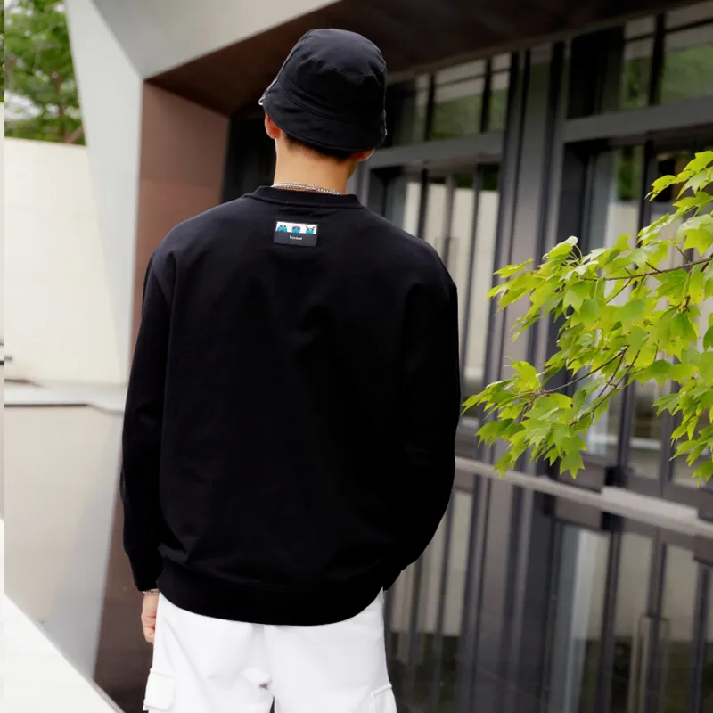 Thankque Crew Neck Loose Fit Sweatshirt Unisex Black-2