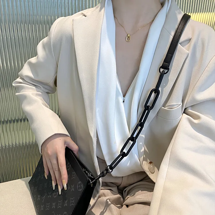 Luxury Care Artisan Workshop Bag Accessories-7