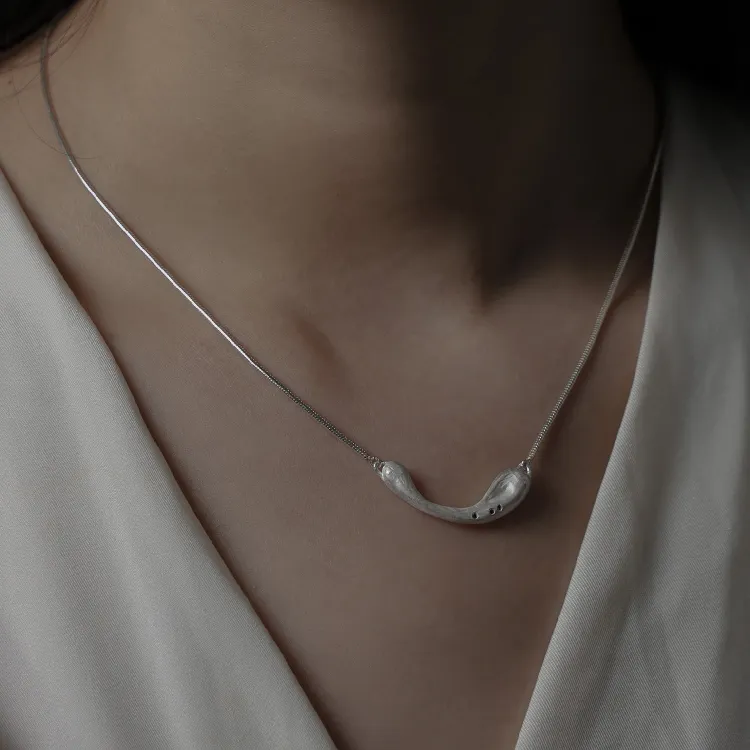 M.Wong 925 Sterling Silver Shimmer Flowing Freeform Pendant Collarbone Chain Necklace Unisex-1