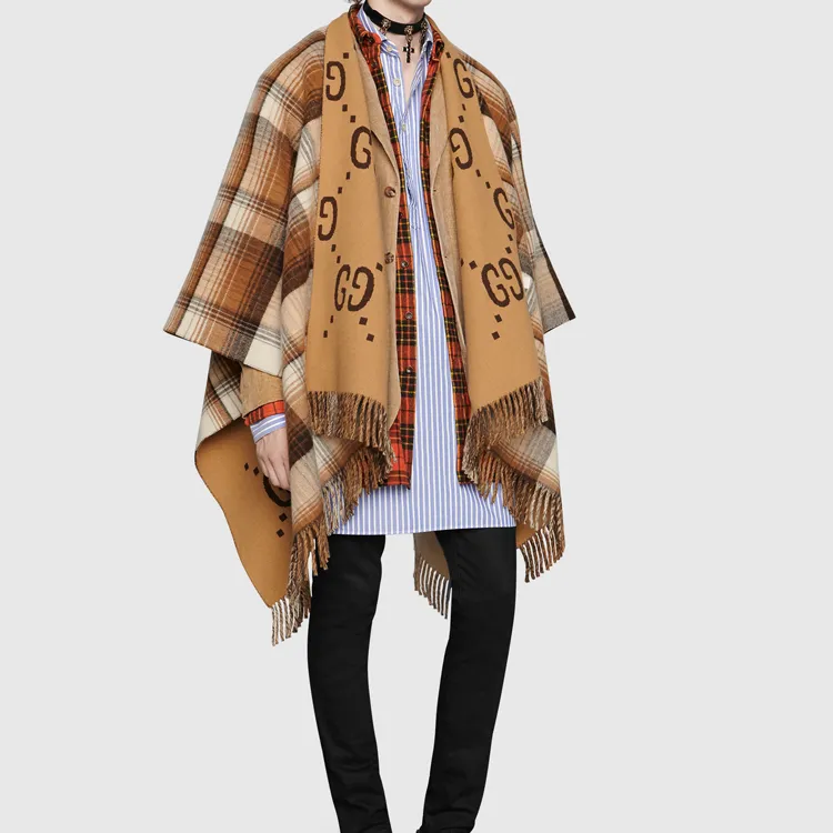 GUCCI Reversible GG Wool Shawl Brown-4