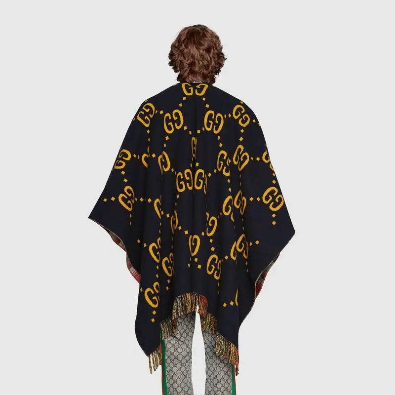 GUCCI Shawls Unisex Black-7