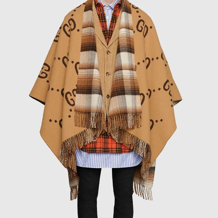 GUCCI Reversible GG Wool Shawl Brown-5