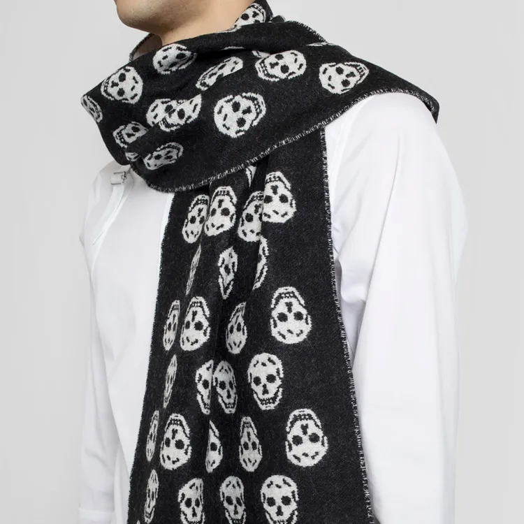 Alexander McQueen Reversible Skull Scarf-4