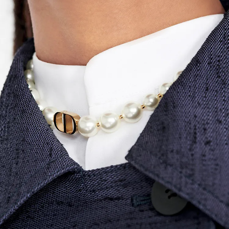 DIOR Resin Necklaces Women's Gold-4