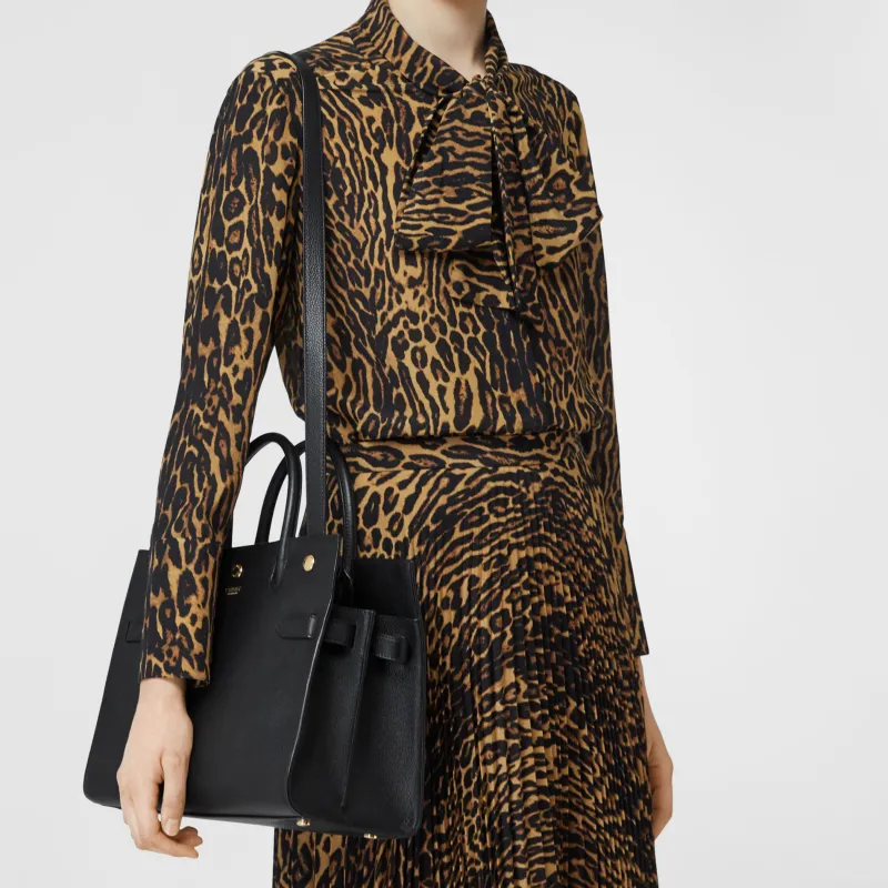 Burberry Title Cow Leather Handbag, Shoulder Bag, Crossbody Bag, Handbag Small Size Women's Black-5