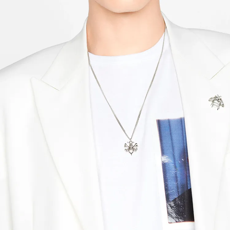DIOR And Shawn Pendant Necklace-2