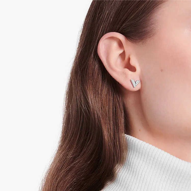 LOUIS VUITTON Essential V Stud Earrings-1