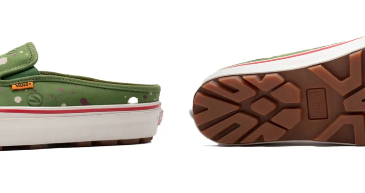 The lateral side of the National Geographic x Vans Sk8-Hi