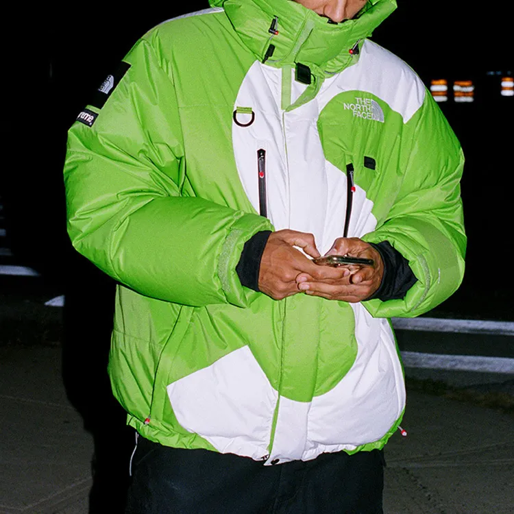 Supreme The North Face S Logo Summit Series Himalayan Parka-3
