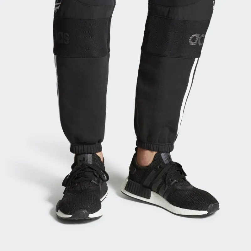 Adidas Originals NMD_R1 Black-6